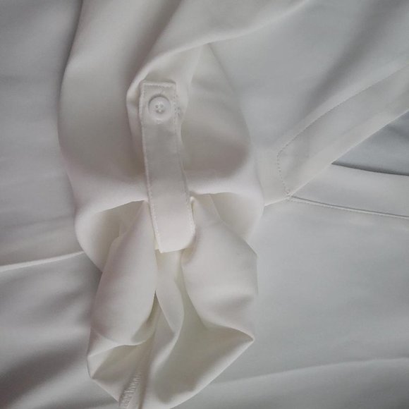 NWOT Women's White 3/4 Sleeve V-Neck Dress Shirt - Picture 5 of 5